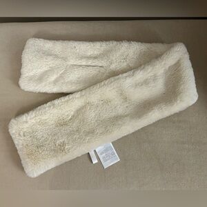 H&M Soft Cream Faux Fur Scarf